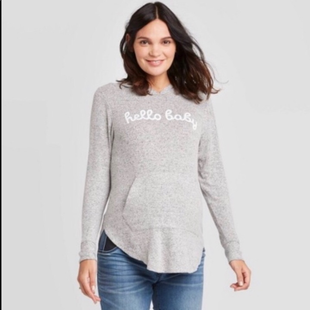Ingrid & Isabel maternity sweater hoody